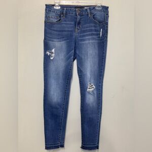 Aeropostale Distressed Jegging Jean Denim Jeans 
Size 12‎